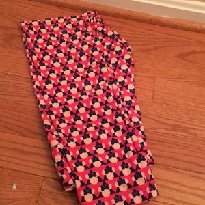 OS LuLaRoe Disney leggings!